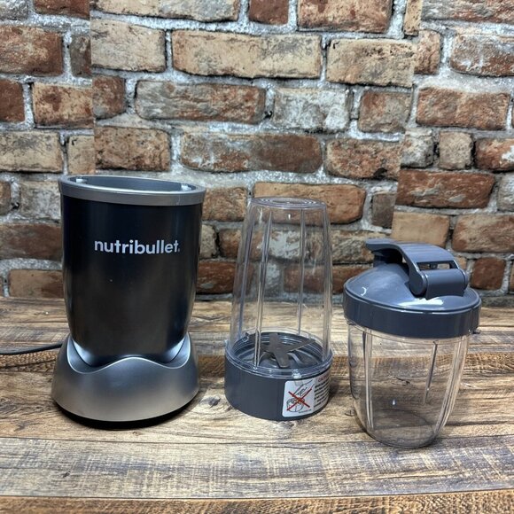 Bullet Nutribullet High Speed Blender NB-101B/  Household Use Only - Picture 1 of 5